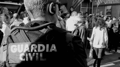 La Guardia Civil registra Unipost en Terrassa por el referéndum del 1-O. (lescroniques.com)