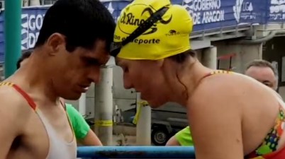 El sueño de Jorge ya es realidad, primera persona sordociega en terminar un triatlón. (Ana García/ planetatriatlon.com)