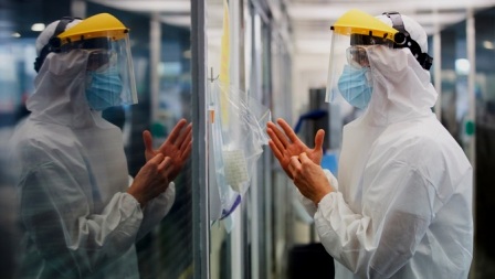 Els morts per coronavirus a Catalunya són gairebé el doble, 7.097, amb el nou recompte de Salut. (Alejandro García / efe.es)