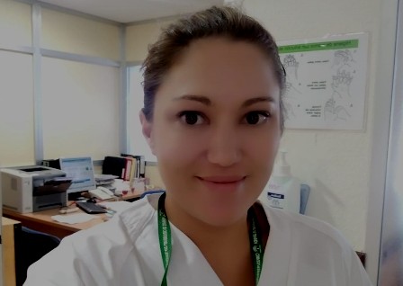 Beatriz, la enfermera granadina que hace de intérprete a pacientes sordos con Covid-19. (lavozdelsur.es)