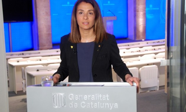 El Govern demana a la ciutadania no trencar el confinament per anar a buscar les mascaretes a les farmàcies i que només ho facin les persones que han de sortir de casa. (govern.cat)