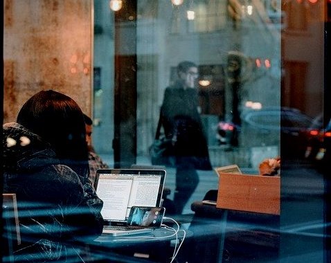 La Fundación CNSE ofrece en modalidad online el Ciclo Formativo de Grado Superior en Mediación Comunicativa. (servimedia.es)