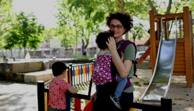 Las familias monoparentales, ahogadas por la crisis: "Mis padres me están haciendo parte de la compra". (20minutos.es)