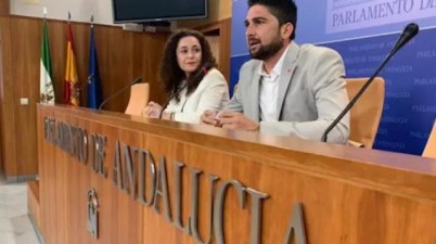 Adelante pide "facilitar" la atención médica a personas sordas ante el uso obligatorio de mascarillas. (europapress.es)