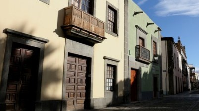 las-palmas-1761909_640_moise gh-marian_Pixabay