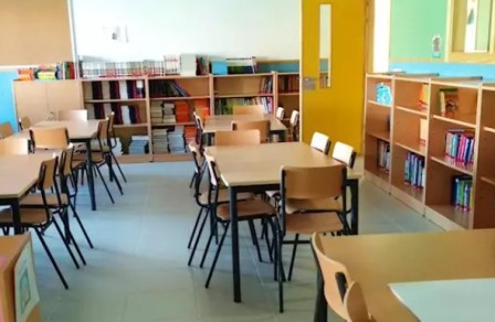 La Junta destaca su apuesta "firme" por el empleo de PTIS e intérpretes de lengua de signos. (europapress.es)