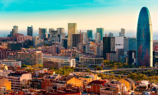 Quin és el pes de la indústria a l'economia catalana?. (AMIC)