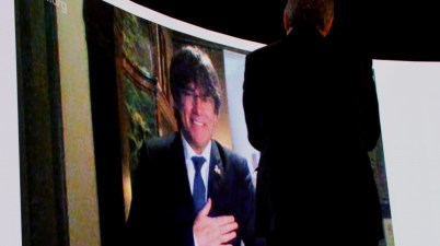 Carles Puigdemont: “No els ho posarem fàcil, no ens agenollarem ni regalarem res”. (Pedro Arias Redo / lescroniques.com)