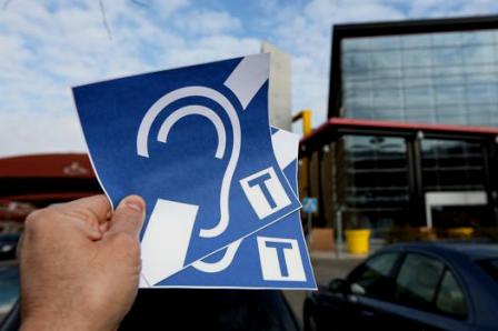 Escuchando a los sordos. (abc.es)