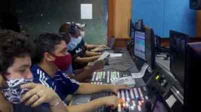 La televisión cubana informa, sin pausas, a la comunidad sorda. (tvcubana.icrt.cu)