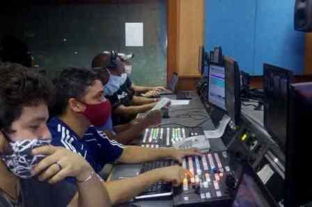 La televisión cubana informa, sin pausas, a la comunidad sorda. (tvcubana.icrt.cu)