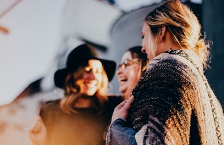 ¿El lenguaje da forma al pensamiento?. (las2orillas.co)