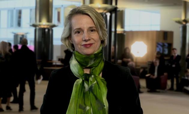 ¿Cómo son los eurodiputados? Cuestionario a Helga Stevens. (lavanguardia.com)