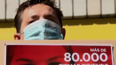 Ciudadanos sordos piden mascarillas transparentes a Sanidad con 80.000 firmas. (laopiniondezamora.es)
