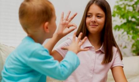 Deaf.land elimina las barreras de comunicación a las que se enfrentan las personas sordas. (gndiario.com)