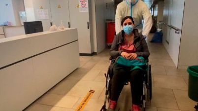 La mercera de las mascarillas solidarias recibe el alta: “Aunque seas joven y sana puedes tener neumonía por Covid”. (farodevigo.es)