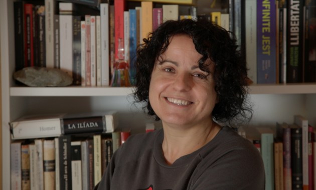 Núria Busquet: “La imposició de separar-nos durant la covid és molt perillosa: tancar-te en la teva bombolla, no sentir altres opinions, és la base del feixisme”. (Clack - AMIC)