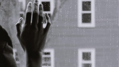 Barcelona activa grups de suport emocional i d'acompanyament al dol davant la segona onada. (social.cat / AMIC)