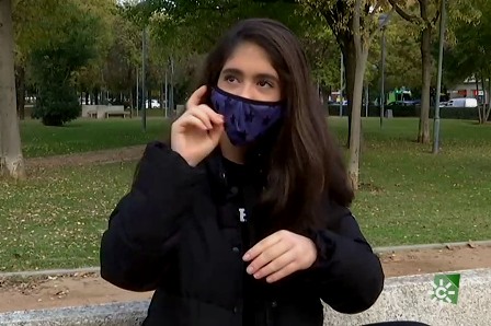 La mascarilla, otra barrera para las personas sordas. (canalsur.es)
