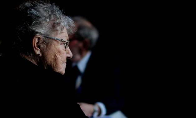 Amnistia Internacional denuncia la vulneració de drets a les residències de Catalunya i Madrid. (Reclam Osona / AMIC)