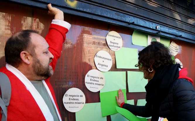 Els municipis catalans es planten contra Endesa pels talls de llum en plena onada de fred. (social.cat / AMIC)
